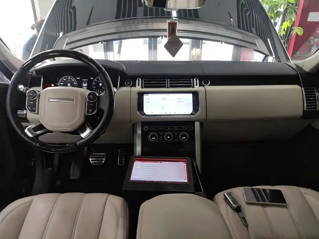 Land Rover Range Rover 2017 5.0 SC V8 AB Long Wheelbase