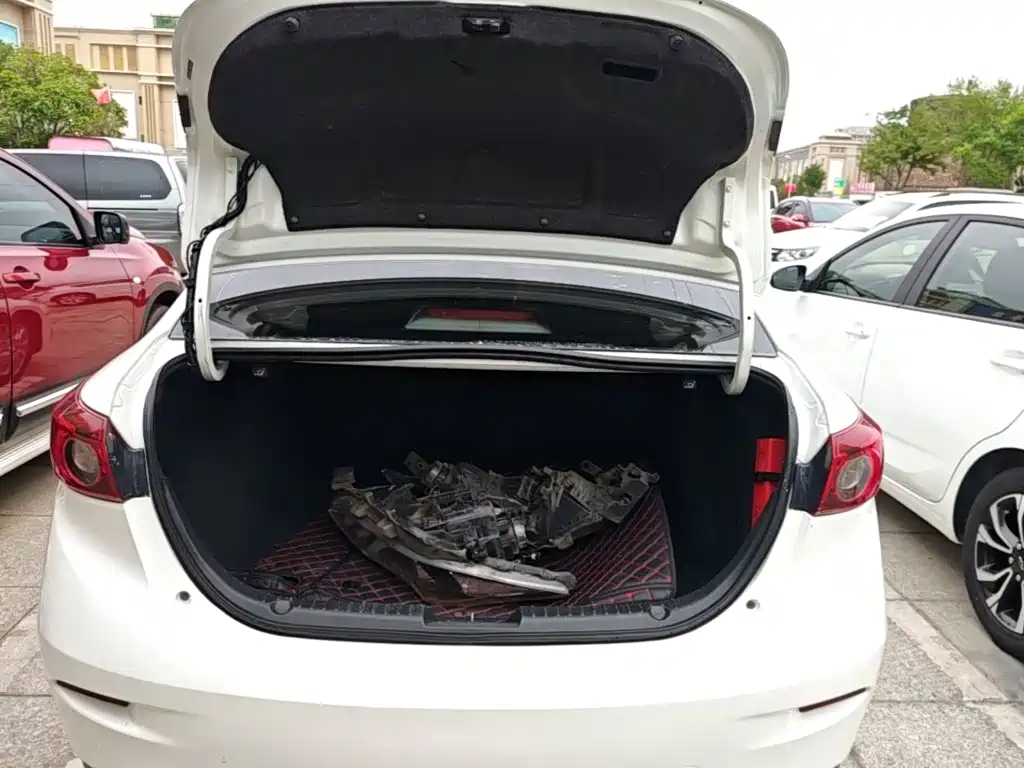 Mazda 3 Axela — миниатюра 19