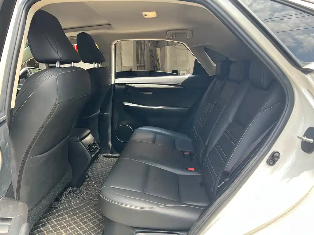 Lexus NX 2015 200t