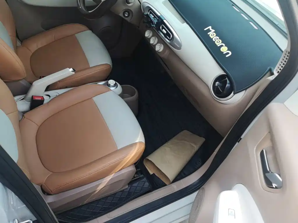 Wuling MINIEV — миниатюра 25