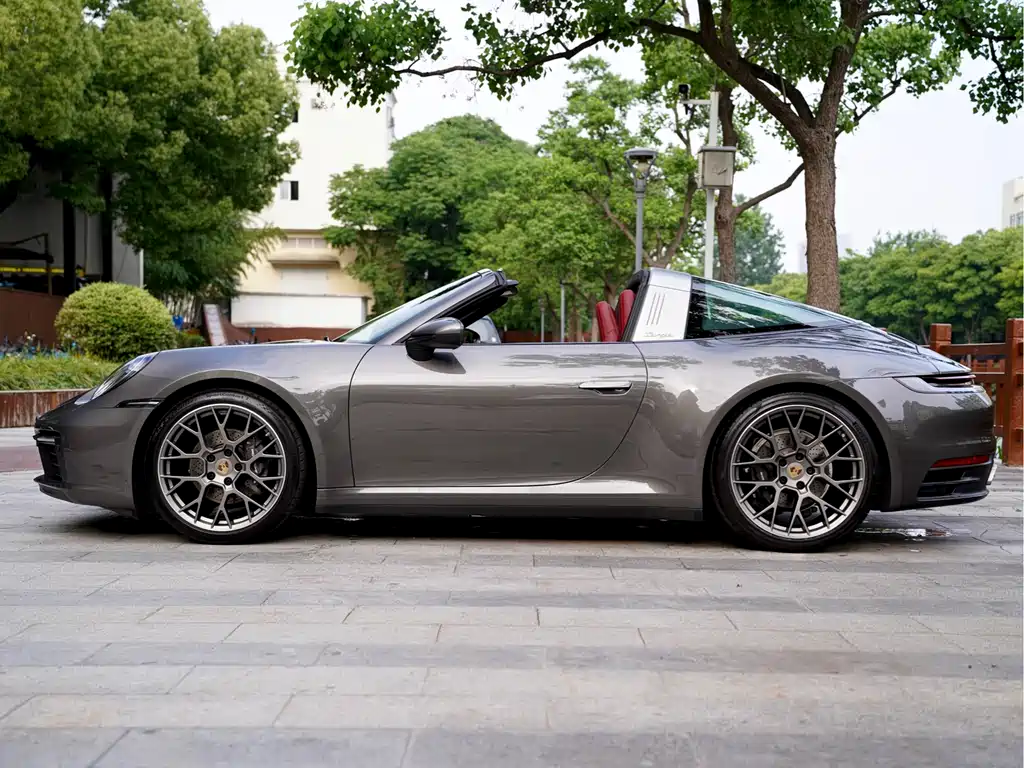 Porsche 911 2023 Targa 4 3.0T