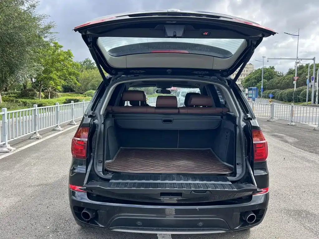BMW X5 (Import) — миниатюра 14
