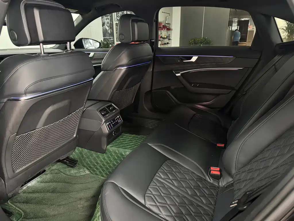 Audi A6L — миниатюра 7