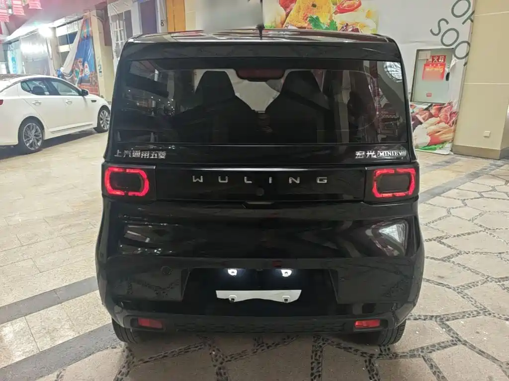 Wuling MINIEV — миниатюра 6
