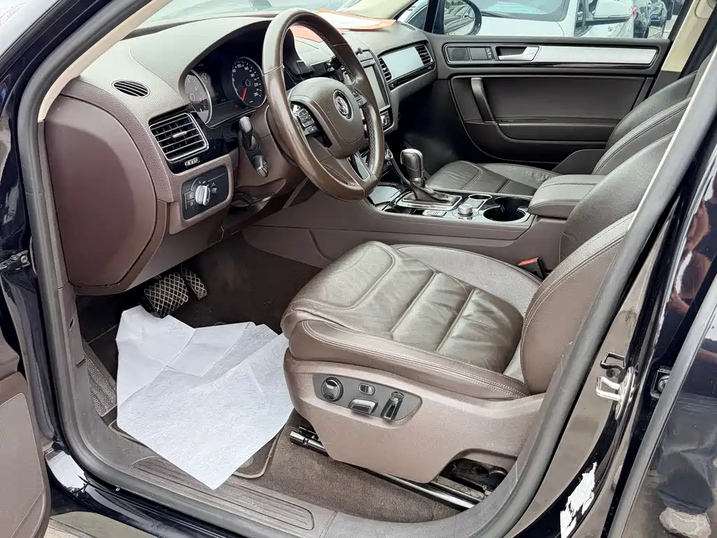 Volkswagen Touareg 2016 3.0TSI