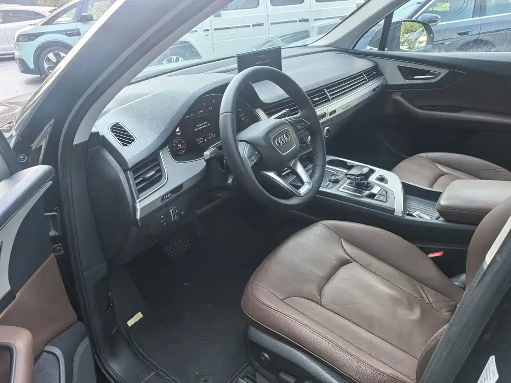Audi Q7 — миниатюра 8