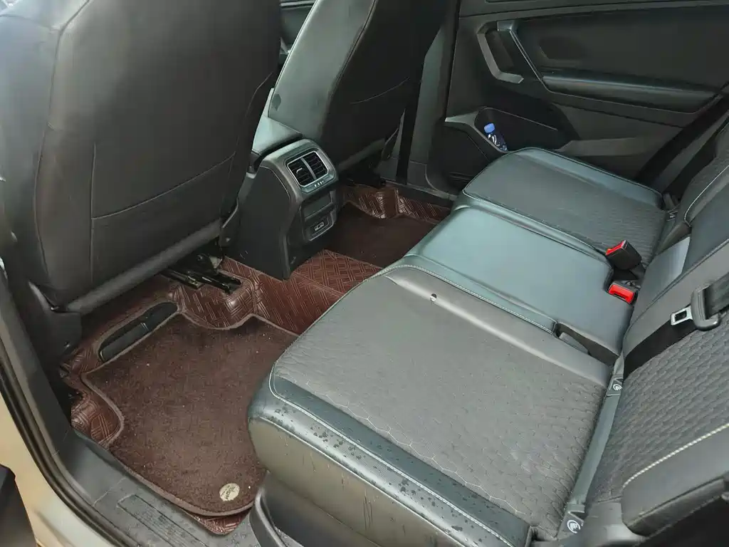 Volkswagen Tiguan L L 2018 330TSI AT
