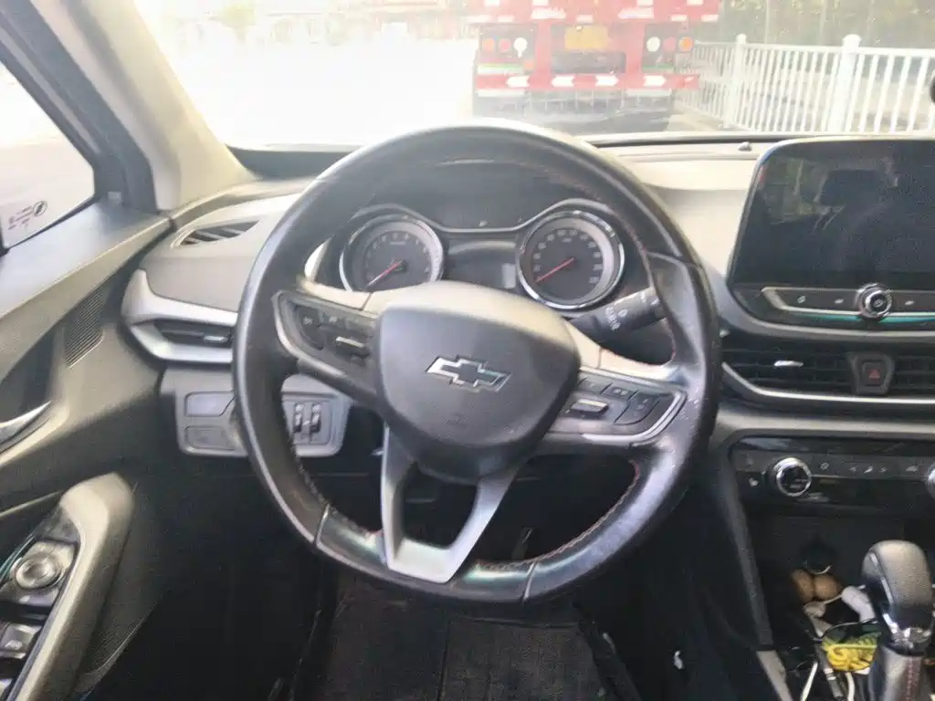 Chevrolet Volando — миниатюра 6