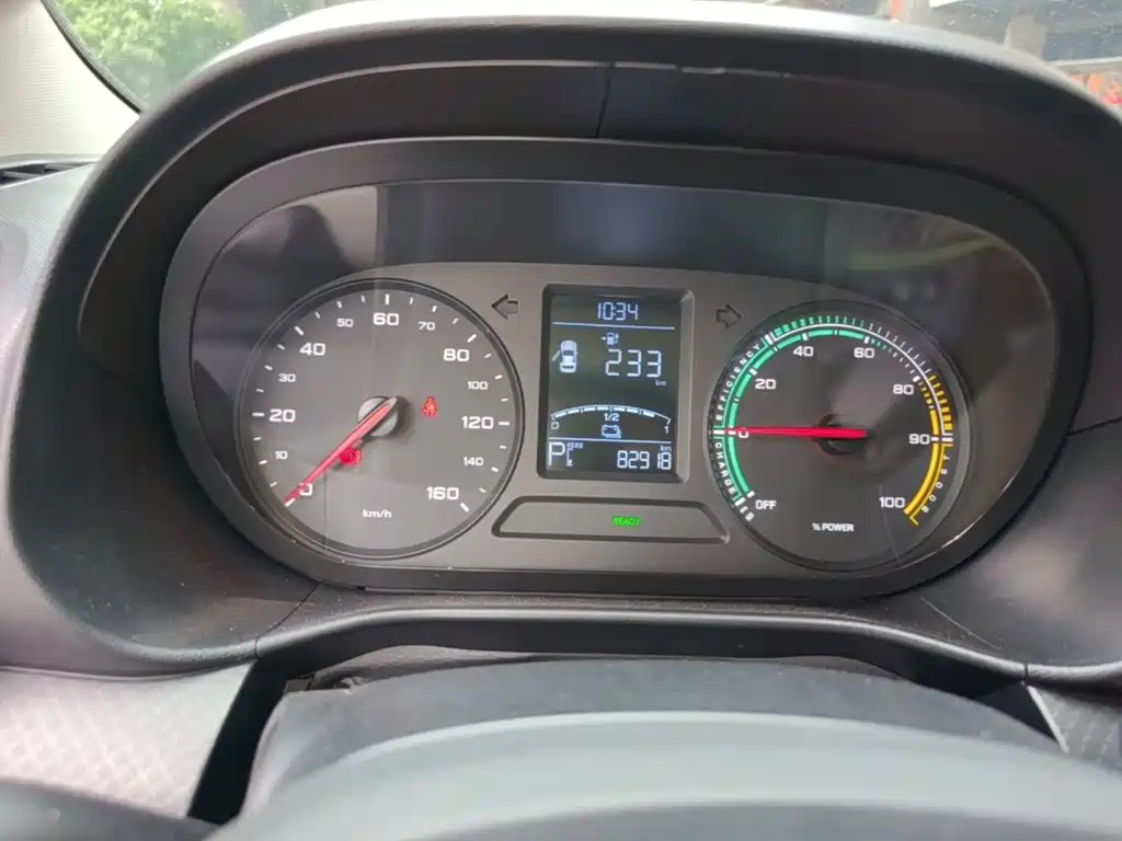 Roewe Clever — миниатюра 12