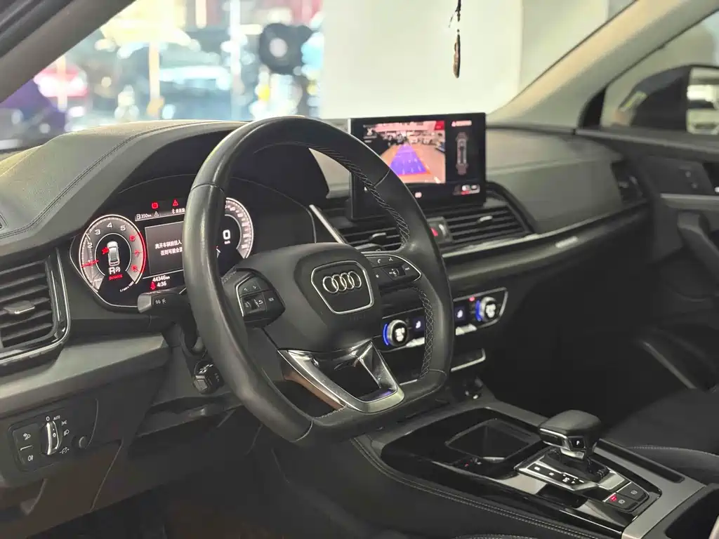 Audi Q5L — миниатюра 7