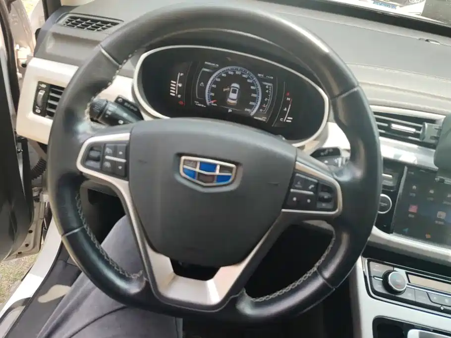 Geely Boyue — миниатюра 15