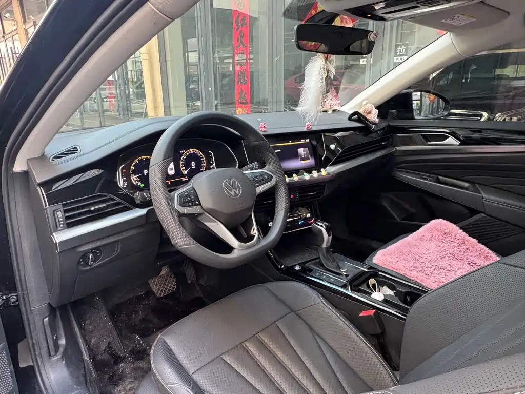 Volkswagen Passat 2025 380TSI