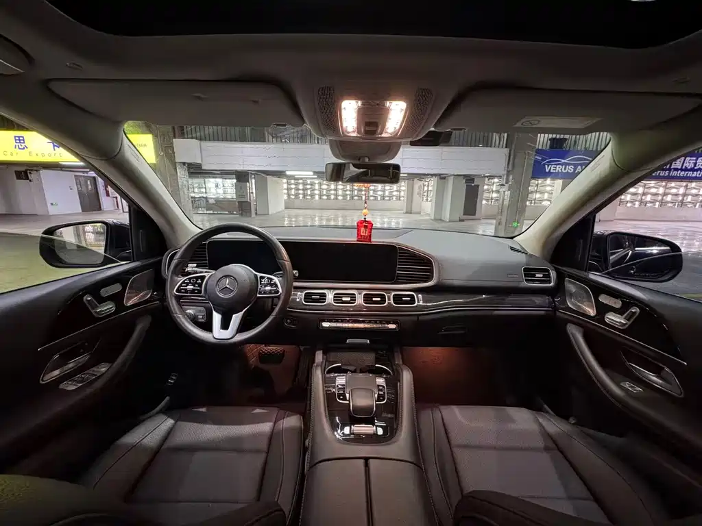Mercedes-Benz GLE (Import) — миниатюра 6