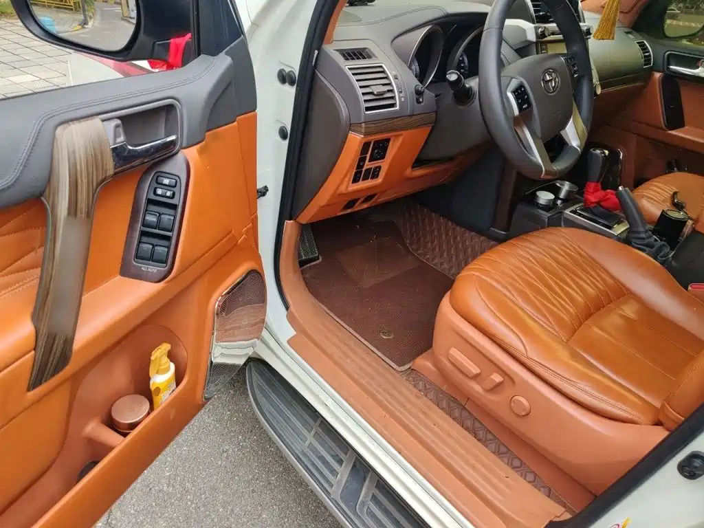 Toyota Prado — миниатюра 14