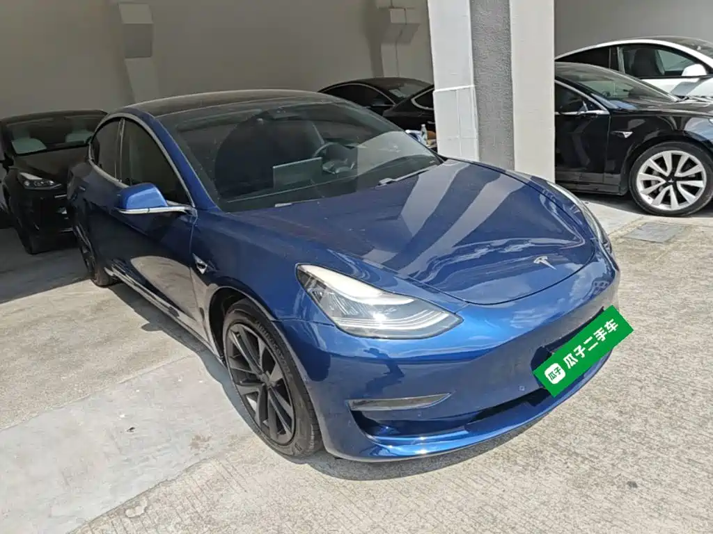 Tesla Model 3 — миниатюра 4