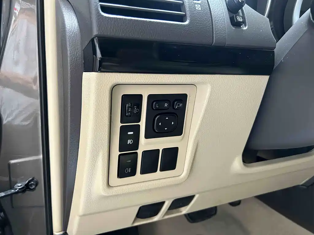 Toyota Land Cruiser Prado 2017 4.0L