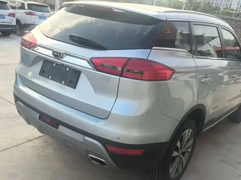 Geely Boyue — миниатюра 7