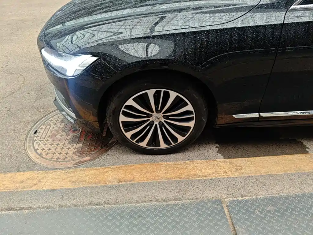 Volvo S90 — миниатюра 23