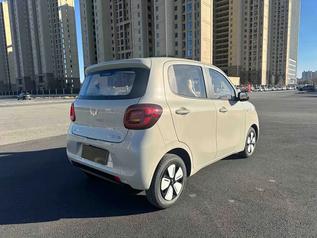 Wuling MINIEV — миниатюра 9