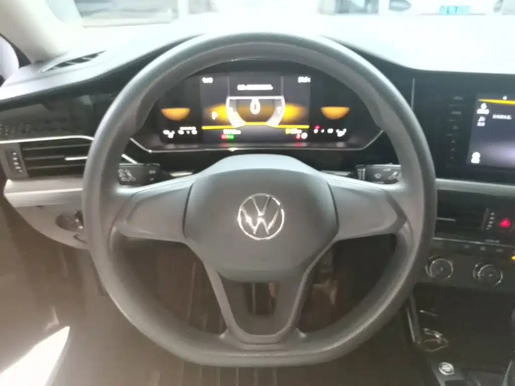 Volkswagen Passat — миниатюра 11