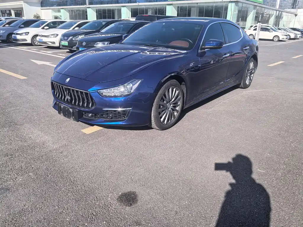 MASERATI GHIBLI