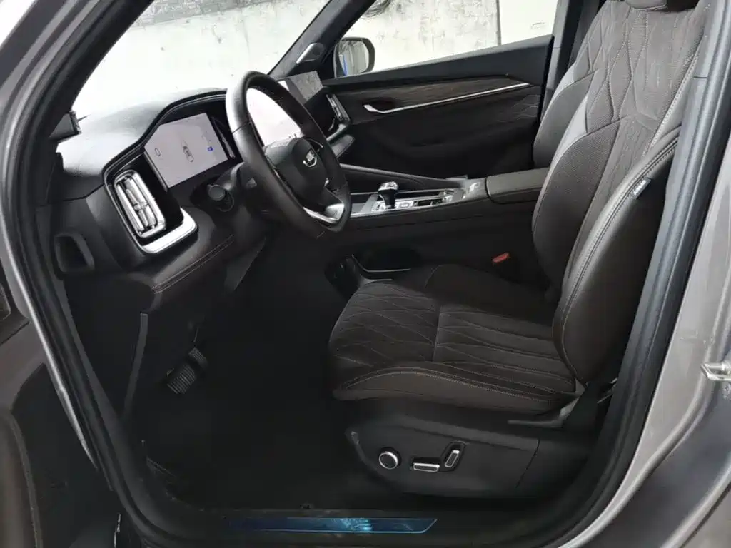Geely Xingyue L — миниатюра 15