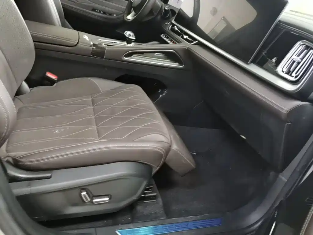 Geely Xingyue L — миниатюра 25