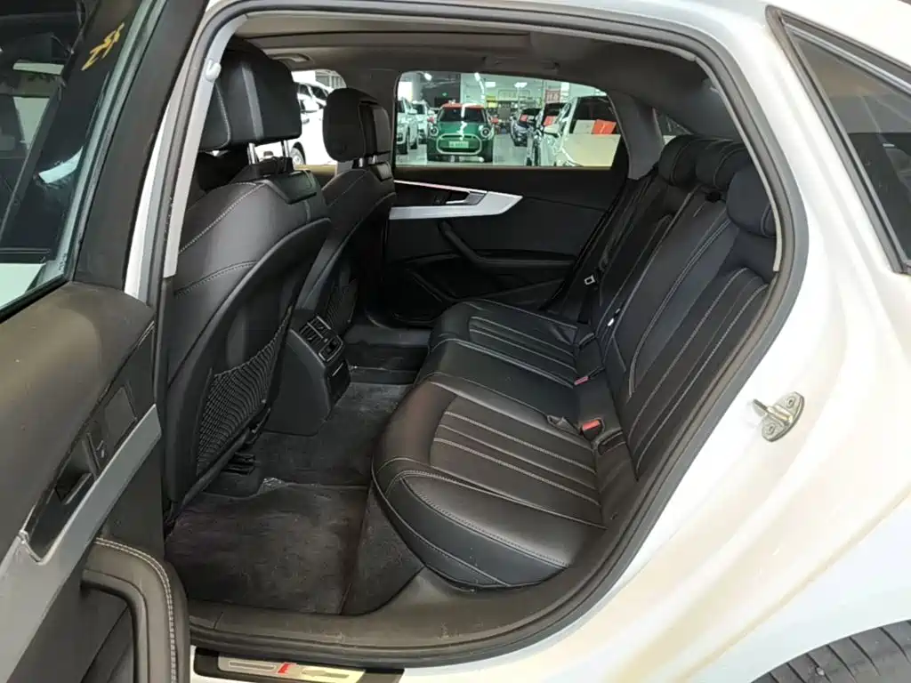 Audi A4L — миниатюра 17