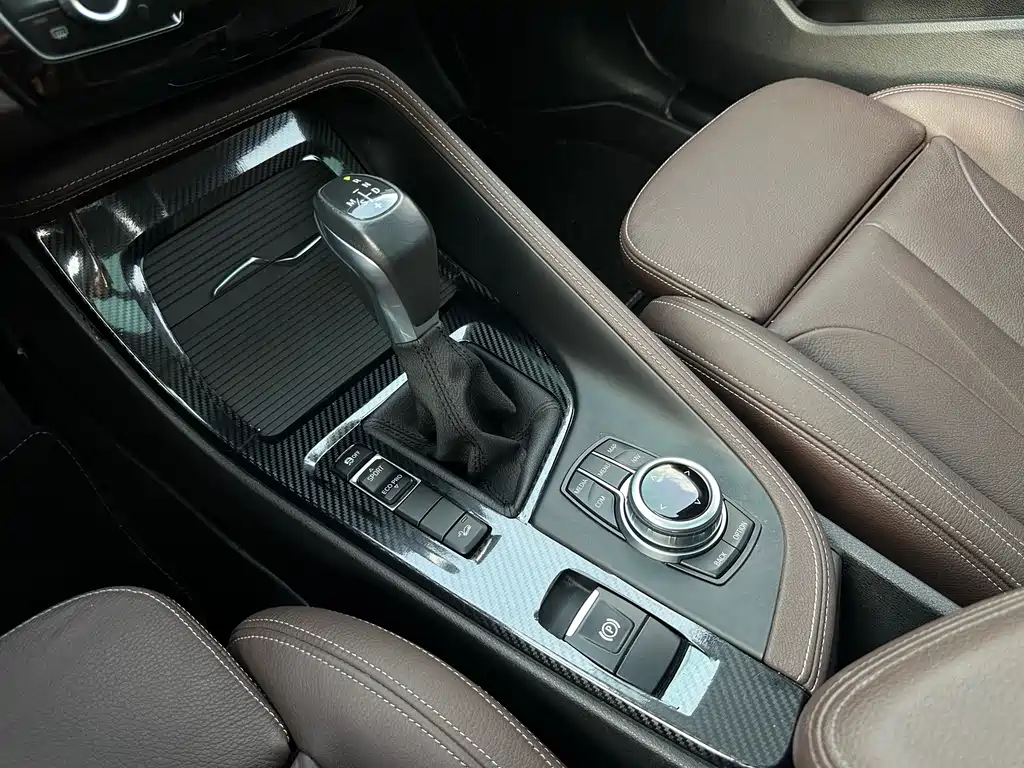 BMW X1 2018 xDrive20Li Premium