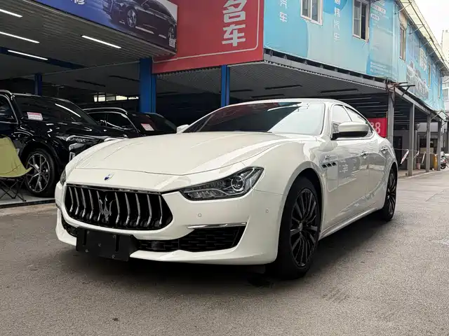 Maserati Ghibli
