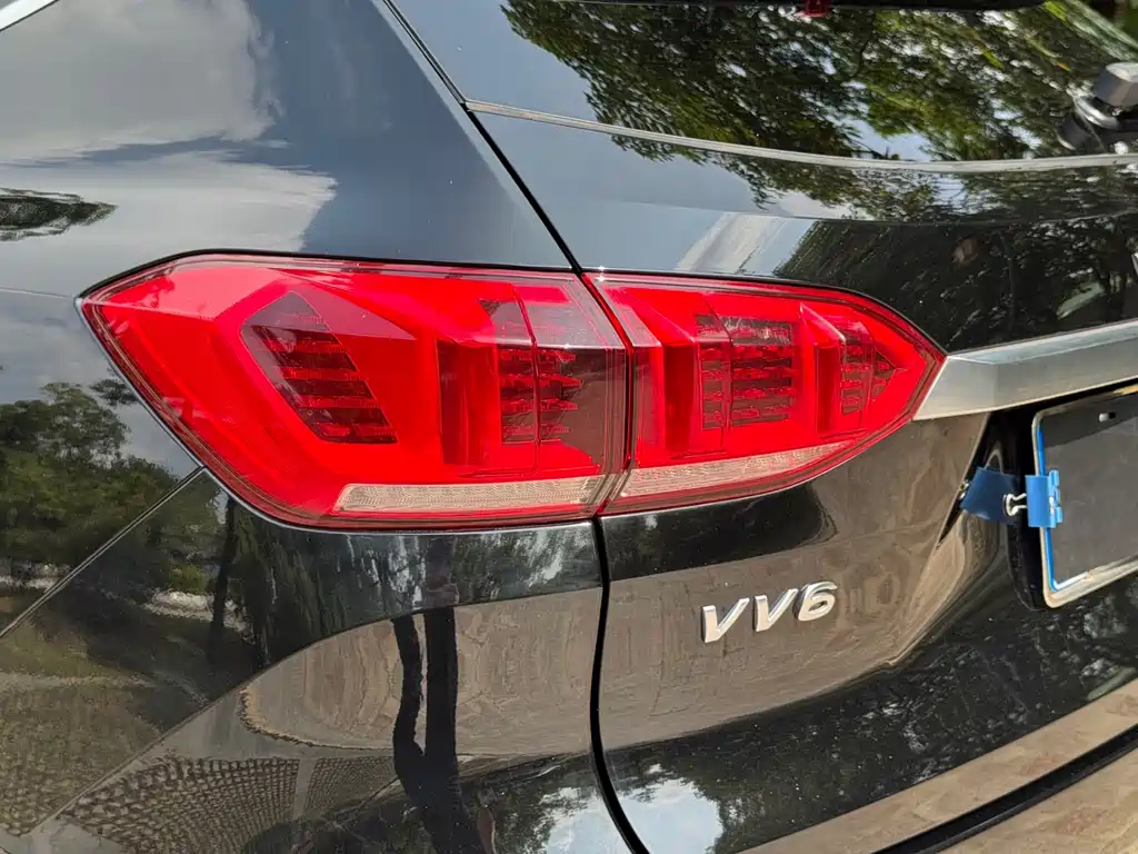 Wey Wey VV6 — миниатюра 7