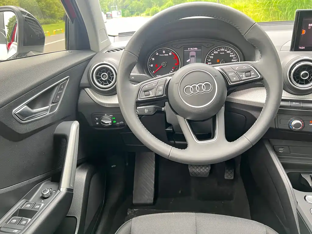 Audi Q2L — фотографии объявления, Фото 14