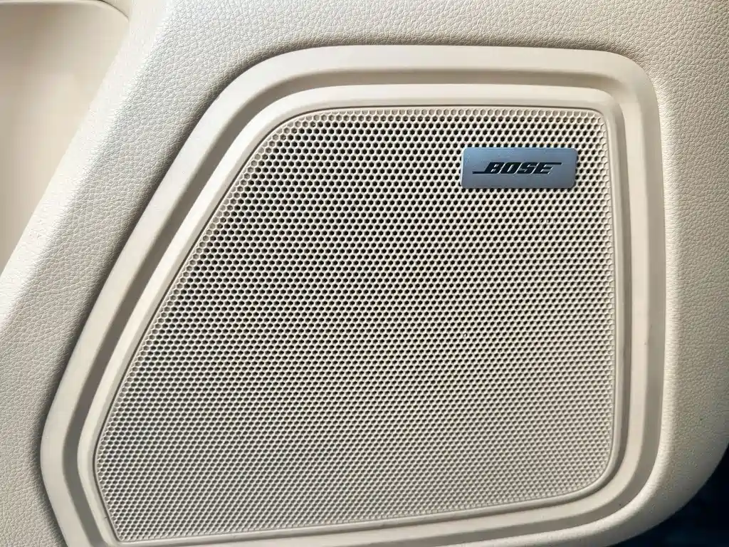 Porsche Macan — миниатюра 11
