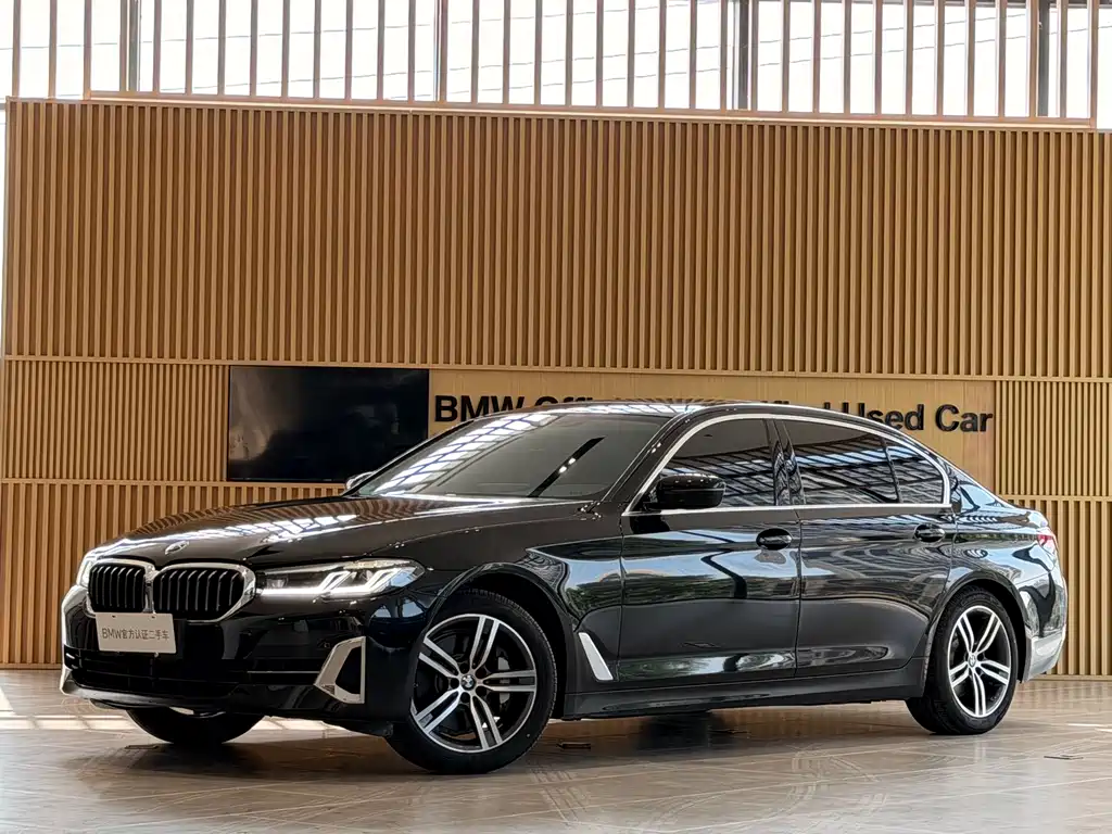宝马5系 2022款 改款 530Li xDrive 豪华套装