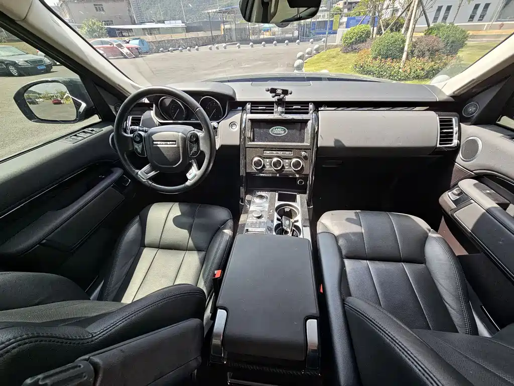 Land Rover Discovery — миниатюра 8