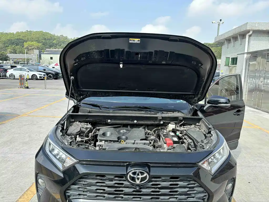 TOYOTA RAV4 RONGFANG