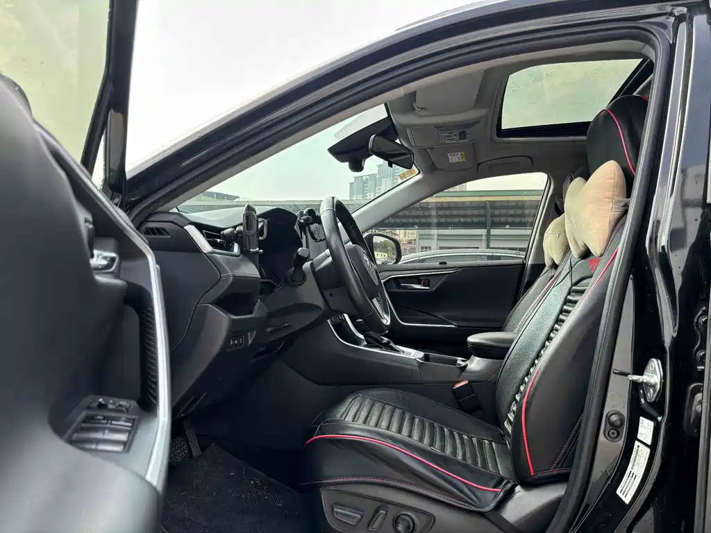 TOYOTA RAV4 RONGFANG