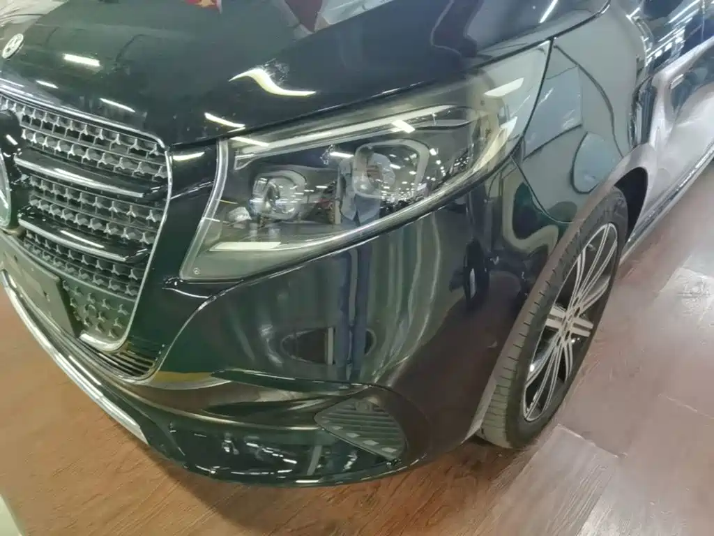 Mercedes-Benz V-Class — миниатюра 24