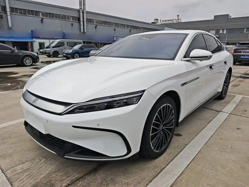 BYD Han — миниатюра 2
