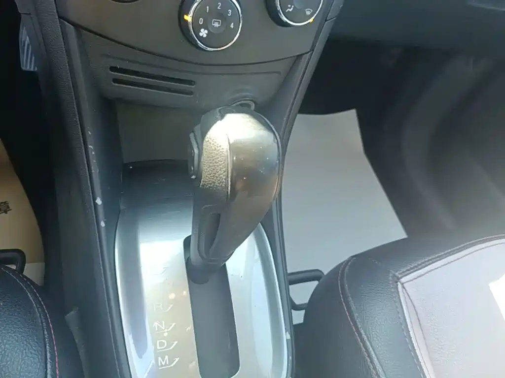 Chevrolet Trax — миниатюра 14