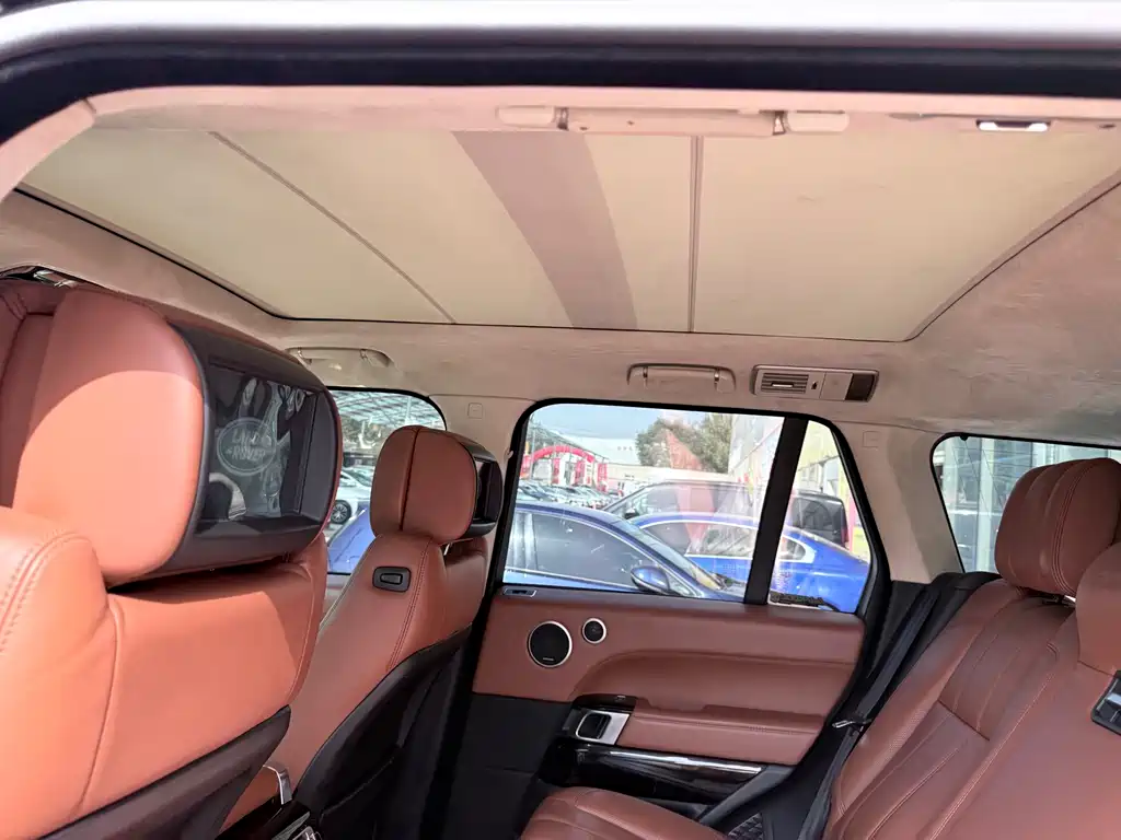 Land Rover Range Rover — миниатюра 12