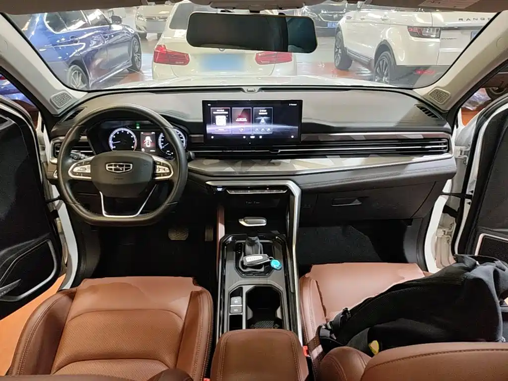 Geely Vision X6 — миниатюра 10
