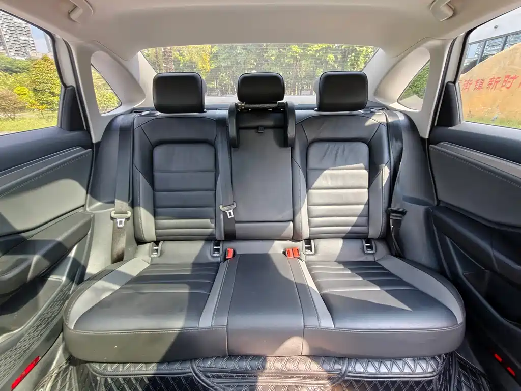 Volkswagen Sagitar — миниатюра 16