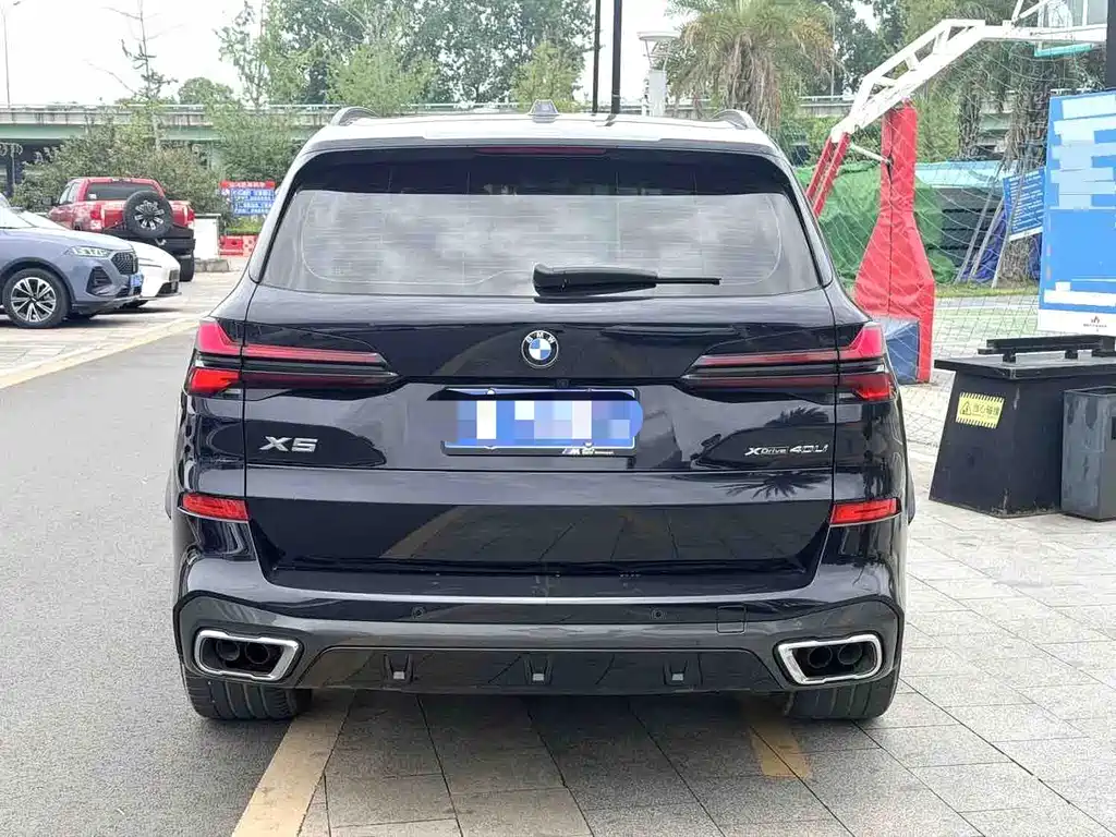 BMW X5 2023 xDrive 40Li M Sport