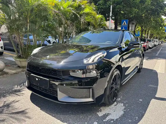2021 Lynk & Co 03