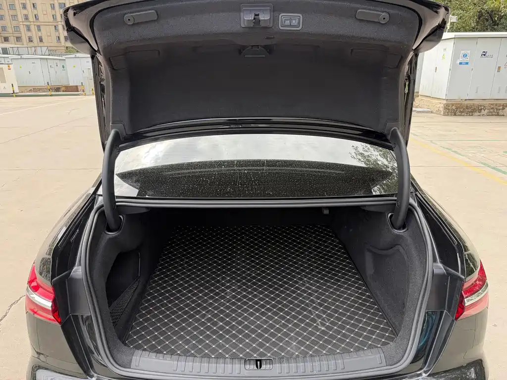 Audi A6L — миниатюра 14