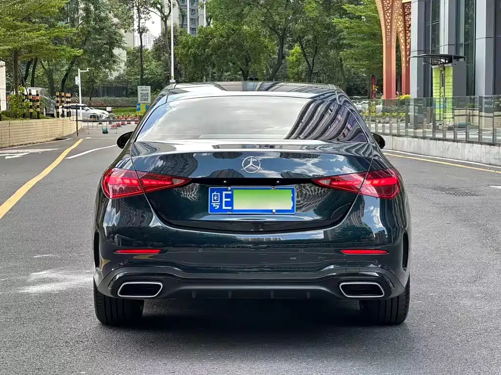 Mercedes-Benz C-Class — миниатюра 3