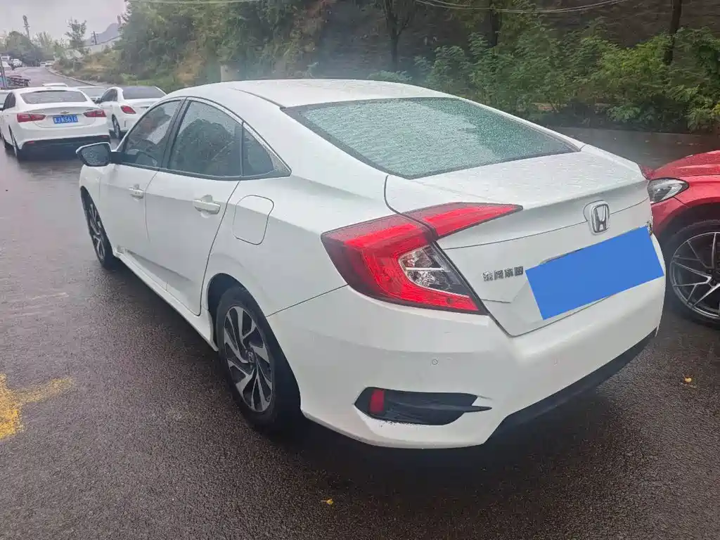 Honda Civic — миниатюра 9