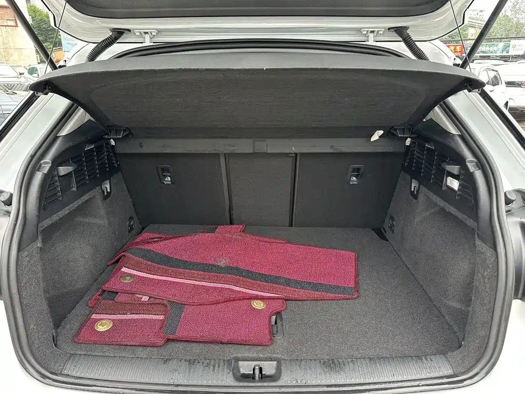 Audi Q2L — миниатюра 18