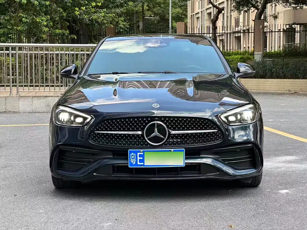 Mercedes-Benz C-Class — миниатюра 2